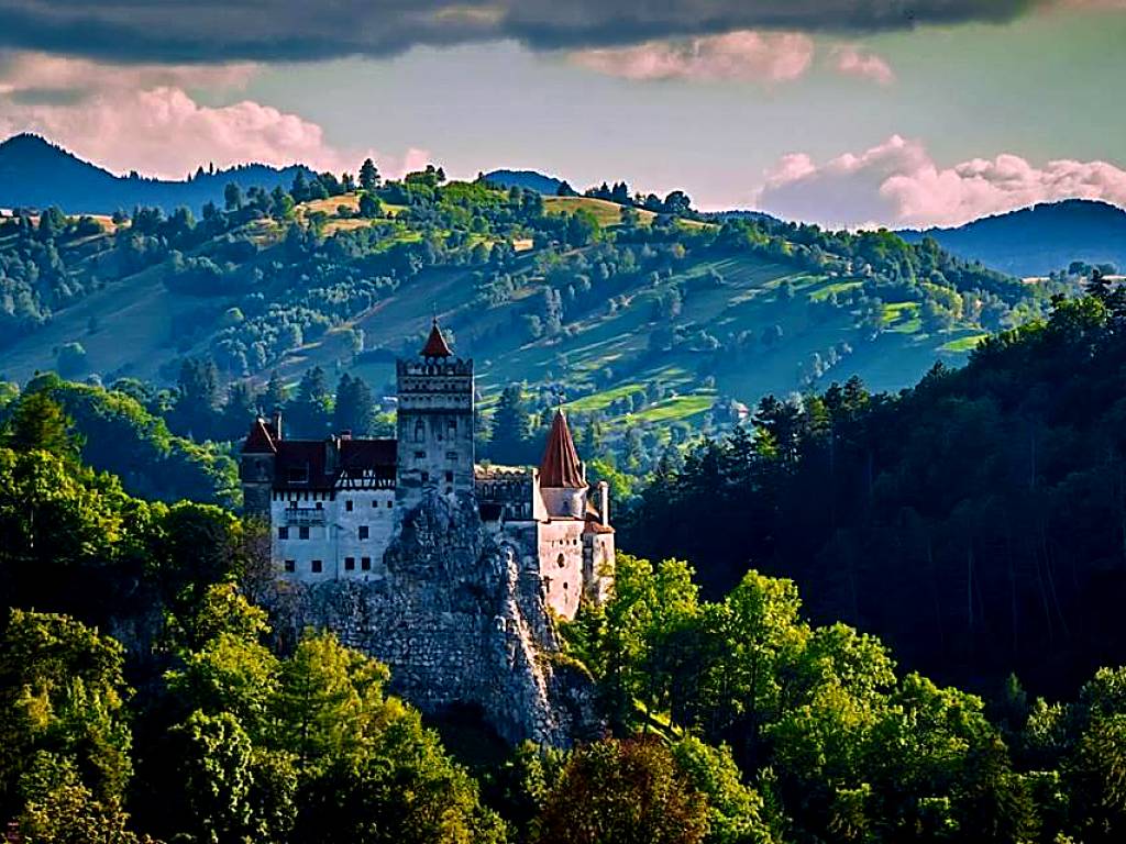 Top 20 Castle Hotels in Transylvania - Anna Pinto's Guide