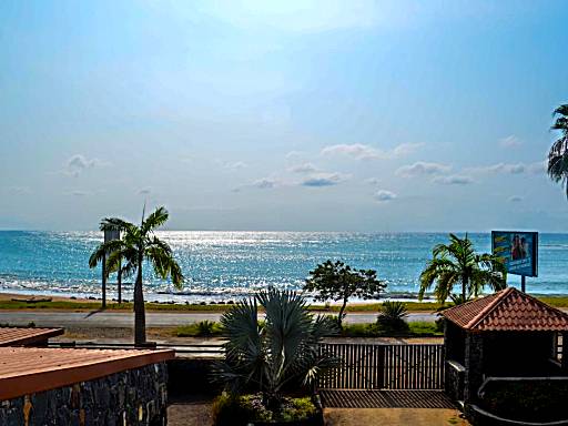 Top 9 Beachfront Hotels in São Tomé