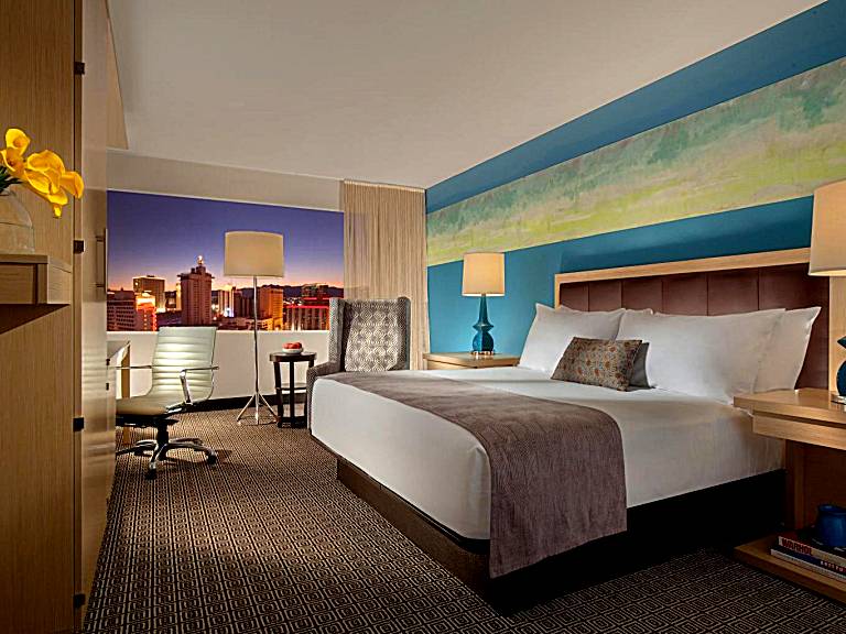 The 20 Best Luxury Hotels Near Downtown Las Vegas Fremont