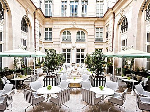 Cheval Blanc Paris, Paris : Five Star Alliance