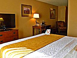 hotels in dodge city ks with jacuzzi in room