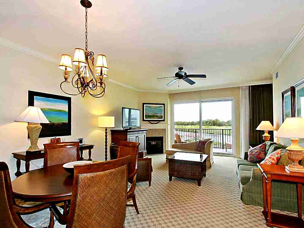 The 20 Best Luxury Hotel Suites Near Cherry Grove Beach