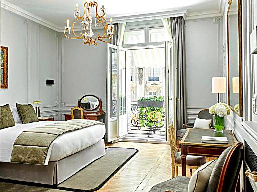 Paris 5-Star Luxury Hotel - Champs Elysees