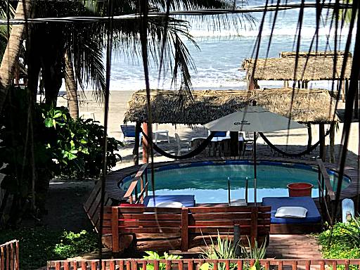 Top 20 Beachfront Hotels in Acapulco - Emmy Cruz's Guide