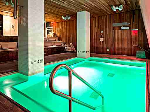 Top 20 Hotels With Pool In New York Anna Holt S Guide 2019