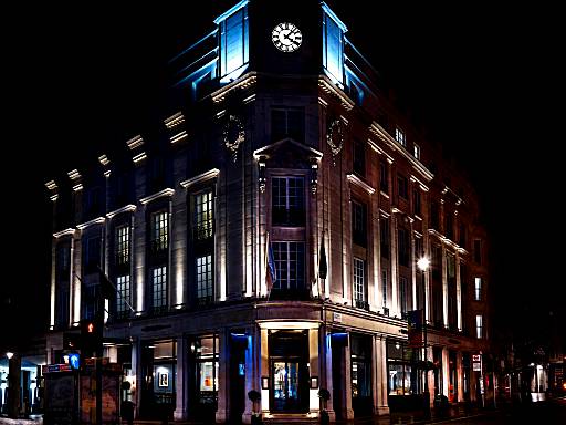 Top 20 Luxury Hotels Near Trafalgar Square London