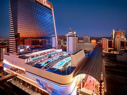 10 of the best alternative and old-school hotels in Las Vegas