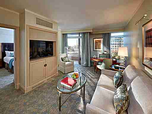 Top 20 Hotel Suites In Washington Ella Hofer S Guide 2019