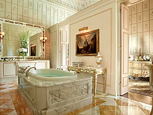20 Amazing Luxury Hotel Suites In Florence, Firenze Bathtub Wall Set