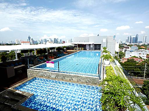 20 Hotels with Rooftop Pool in Jakarta - Isa's Guide 2022
