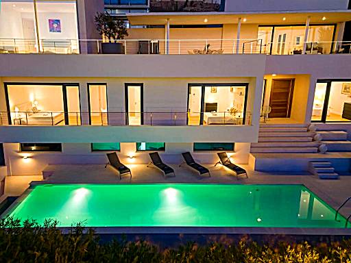 Villa in Ibiza Town sleeps 10 - Villa Vue
