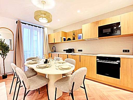 Bright and Modern Apartment near Eiffel Tower area