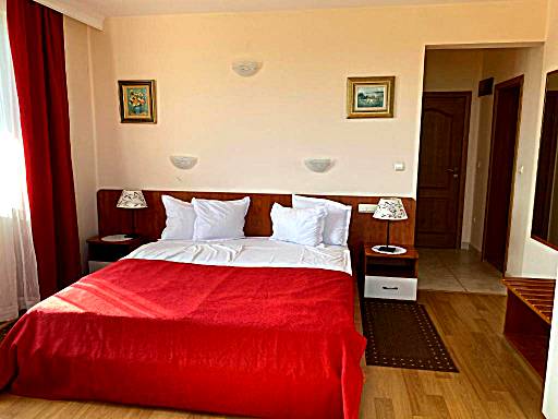 Guest House Golden Flake 4km from Bolata beach