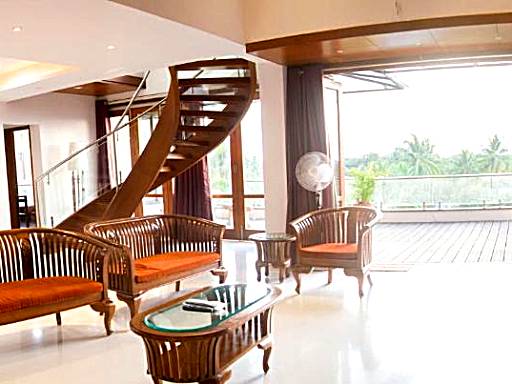 Gulmohar - Luxurious PentHouse Family Rooms