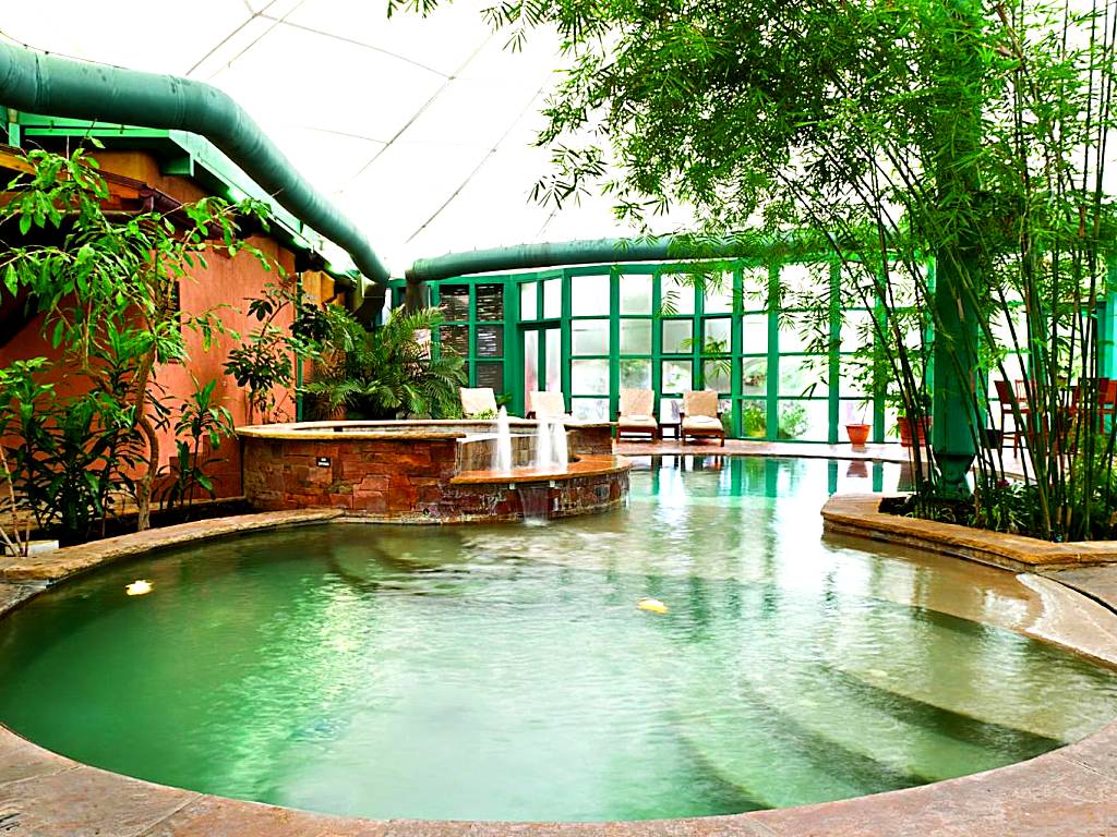 El Monte Sagrado Resort & Spa