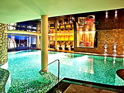 Głęboczek Vine Resort& Spa