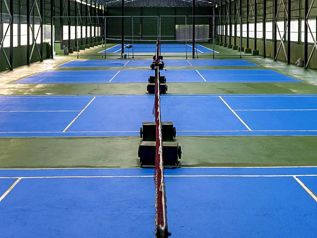 Top 4 Hotels with Tennis Court in Ko Mak - Ted's Guide 2022