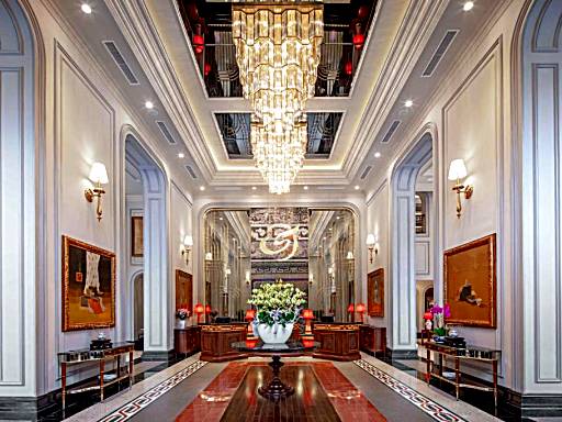 Silk Path Grand Hue Hotel