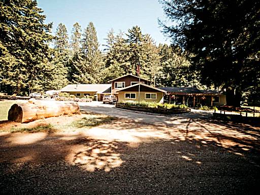 Taylor Creek Lodge