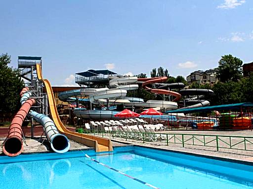 Aquatek Resort & Spa Hotel
