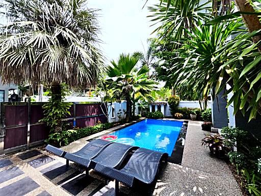 Baan Santhiya Private Pool Villas - FREE Tuk-Tuk Service to the Beach!