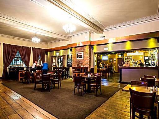 The Duke of Edinburgh Hotel & Bar