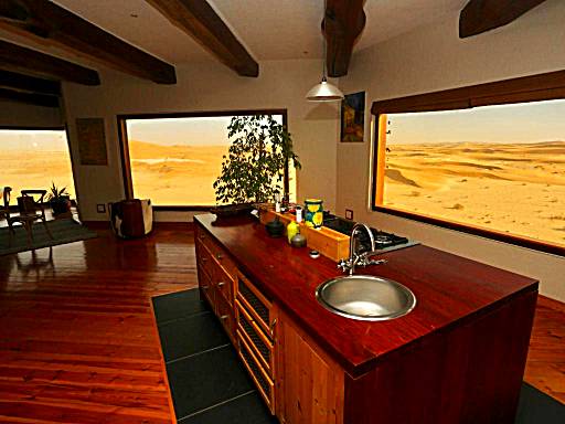 Desert Breeze Lodge