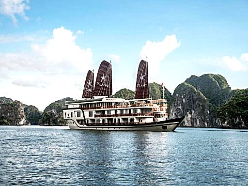 Heritage Line Ylang Cruise - Halong Bay & Lan Ha Bay