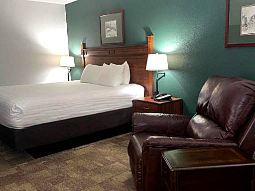 Boothill Inn and Suites