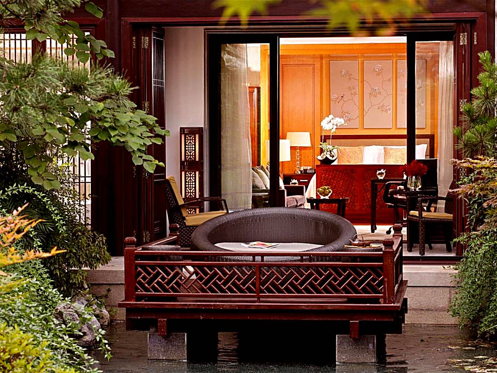Four Seasons Hotel Hangzhou at West Lake