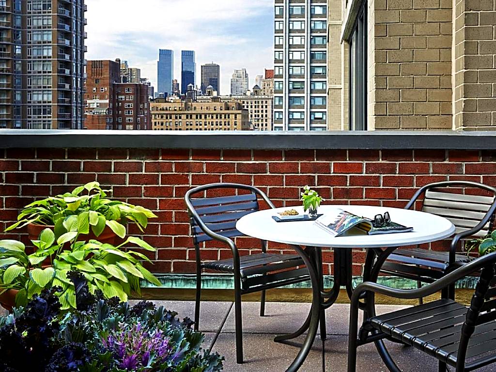 The Gardens Sonesta ES Suites New York