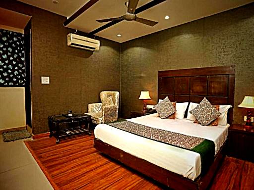 Staybook Hotel Aira, Paharganj, New Delhi Railway Station