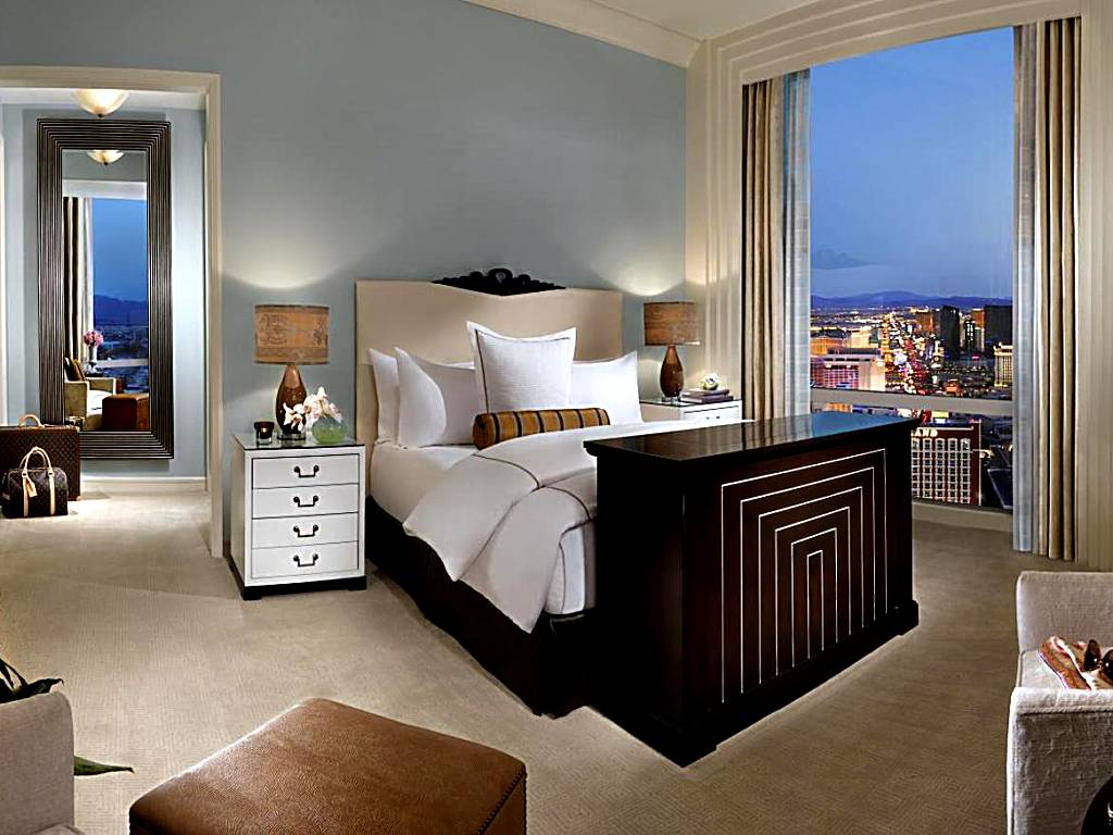 20 Hotel Rooms with Jacuzzi in Las Vegas Anna's Guide 2021