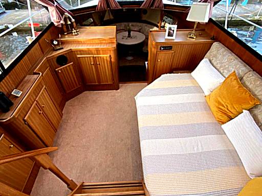 Luxusurlaub auf der Amavida Yacht / Scharmützelsee