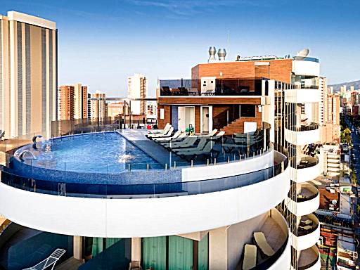 18 Hotels with Rooftop Pool in Benidorm - Isa's Guide 2023