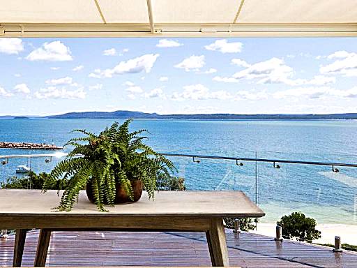 Riviera - Panoramic Water Views In The Heart Of Nelson Bay