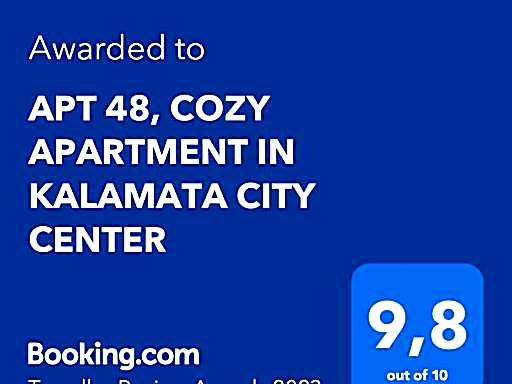APT 48, COZY APARTMENT IN KALAMATA CITY CENTER