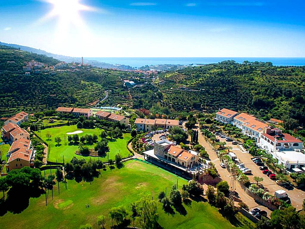 Castellaro Golf Resort