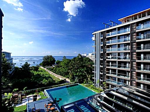 Balcony Seaside Sriracha Hotel & Serviced Apartments