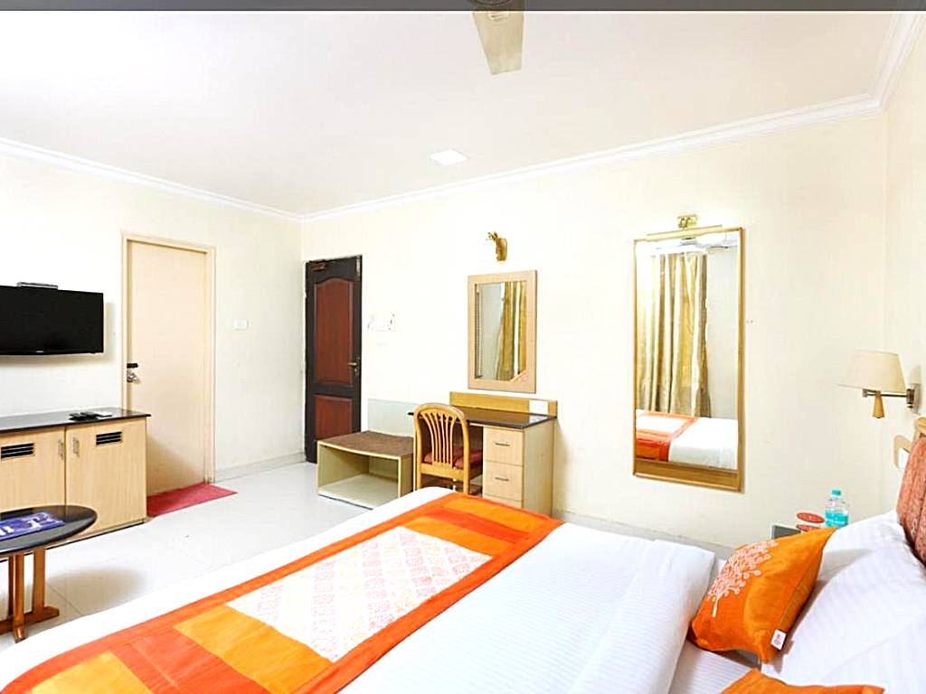 NakshaTree Hotels, Maruthi Residency -Mogappair