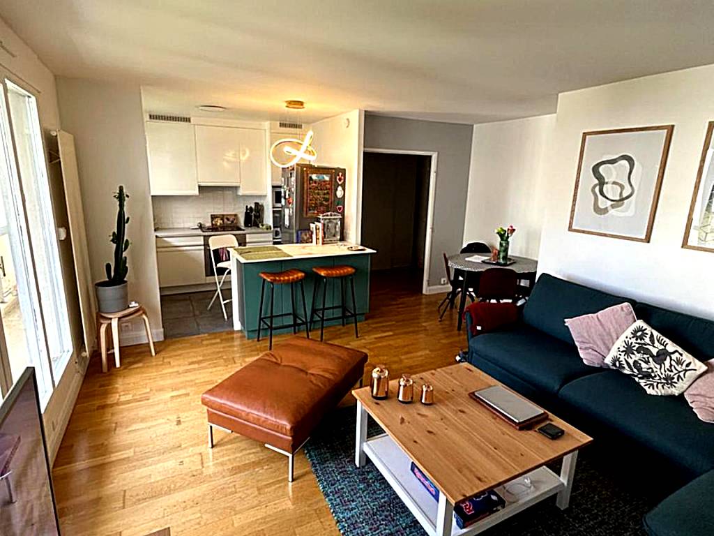 Modern apartment in Paris XXEME